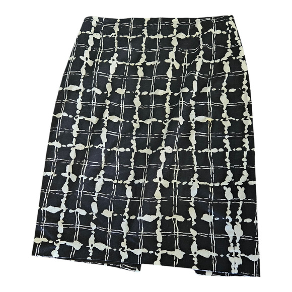 Express Design Studio Size 8 Black and White Skirt *flawed* - Picture 1 of 8